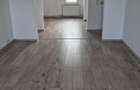 Apartament cu 3 camere, openspace recent renovat, confort sporit