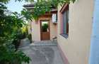 Vand casa 4 camere+anexe si teren - 2