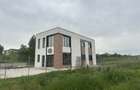 De Inchiriat Spatiu Comercial Etaj 1, Birou , Loc de joaca, Salon de infrumusetare, Frizerie ETC - 6