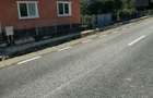 vand casa cu 3 camere , baie , bucatarie , suprafata totala 38 arii , intravilan - 9