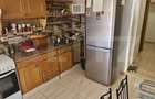 Apartament decomandat cu 3 camere, 53 mp utili, parcare, zona Porii