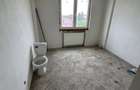 De vanzare apartament cu 3 camere, spatios, zona Hotelului Pret: 59900 - 5