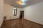 Casa cu 2 camere, semi-decomandat, 50mp utili - zona semicentrala - 1