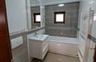 Vand ap. 3 camere, zona foarte buna, Micalaca , parcare in curte - 3