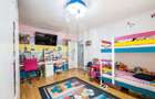Casa parter,  situata pe colt, teren 300 mp, acces dublu - 10