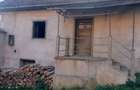 Casa cu curte, gradina ?i 3 terenuri de fanea?a - 6