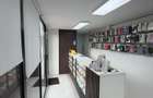 AFACERE LA CHEIE + container comercial