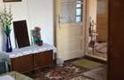 Casă cu 4 camere cu Teren 1184 Mp în Central - 1