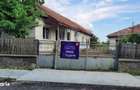 Vanzare casa renovabila cu teren generos, sat Trocani, comuna Danesti - 4