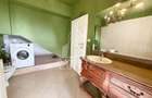 Jumatate de Duplex, 5 camere, 4 bai, PetFriendly, curte, ... - 10