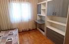 PROPRIETAR - Apartament 4 camere de inchiriat Piata Moldovei - Scoala 2