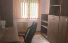 Inchiriez pe Take Ionescu in bloc anvelopat apartament 3 camere et. 1 - 6