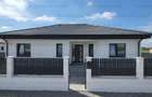 Casa la cheie,4 camere,2 bai,teren 500mp,toate utilitatile -Zona Izvor - Tarlungeni (Brasov)