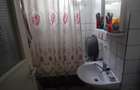 apartament cu 2 camere bucatarie,hol, baie - 2