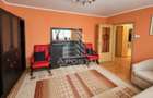 Apartament de vanzare cu 3 camere, Etaj 1, zona Girocului - 2