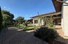 Proprietate Deosebita in Radauti . Casa de vanzare cu 1000mp2 teren direct proprietar Comision 0% - 9