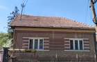 Casă individuală cu 5 camere cu Teren 1050 Mp în Tetișu - 1