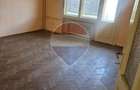 Casa / Vila cu 6 camere de vanzare - 1