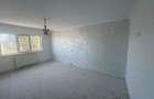 De vanzare apartament cu 3 camere - 1