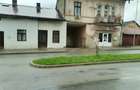 Casa 2 camere teren magazie pt spa?iu comercial, birouri, intrea din strada, zona centrala, in rate
