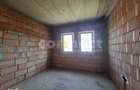 Apartament de 100mp, cu 70mp curte.