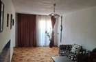 Casă cu 4 camere cu Teren 475 Mp în Central