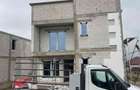 Casă cu 5 camere cu Teren 270 Mp în Malu Mare - 2