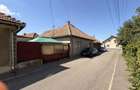 Casă cu 4 camere în Central - 1