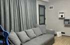Inchiriez studio ultra central langa metrou