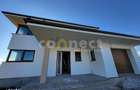 Casa individuala spatioasa de vanzare | Teren 1000 mp | Jucu de Mijloc - 1