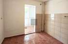 Apartament cu 3 camere semidecomandat în Titan