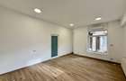 Spa?iu comercial 22 mp in Targu Cucu | 450 euro | COMISION 50%