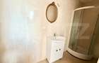 Apartament cu scara interioara 5 camere,4 bai,2 balcoane,zona Cetate
