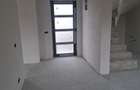 Case tip duplex, 4 camere, 110mp, 240 mp teren Dezmir