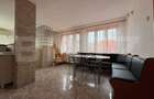 Casă de vânzare, 207 mp, zona Rogerius