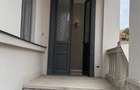 Inchiriez imobil situat central zona 0 langa Teatrul T.Grozavescu,str Eminescu nr 4
