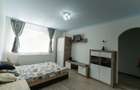 Inchiriez apartament 2 camere, langa piata centrala - 3