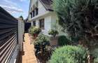 Proprietate cu doua case | Zona premium intre Dambu Pietros si Gh Doja - 13