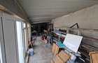 Spatiu comercial 396 mp + Vila 123 mp + Teren 5000 mp, deschidere 33 ml - 6