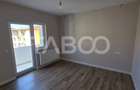 Apartament cu 3 camere central ultrafinisat de vanzare in Sebes - 2