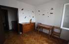Proprietar vand apartament cu 3 camere, Zona Shopping City, complet decomandat