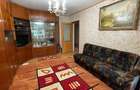 Se cauta 1 fata sau 2 fete pentru un apartament cu 4 camere 86 mp