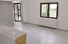 Casa cu 3 camere, 300 mp teren, Zona Gara Bacau
