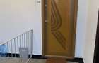 Vind apartament cu 3 camere decomndate