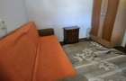 Inchiriez pe TERMEN SCURT apartament cu trei camere str Universitatii - 10
