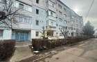 Apartament renovat 2 camere etaj 3 de vanzare Bacau - 1