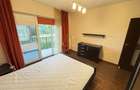 Apartament 4 camere semidecomandat+2parcai incluse in pret | Buna ziua | Boxa