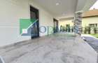 COMISION 0%.Vila cu Garaj.1000 mp Teren!