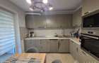 Apartament cu 3 camere si doua dormitoare, 67 mp, etaj intermediar - 13