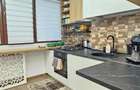 Apartament 3 camere modern etaj 2/4 - loc de parcare inclus